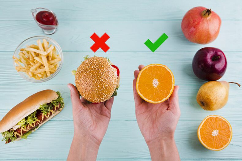 To lose weight, fast food snacks are replaced by fruits