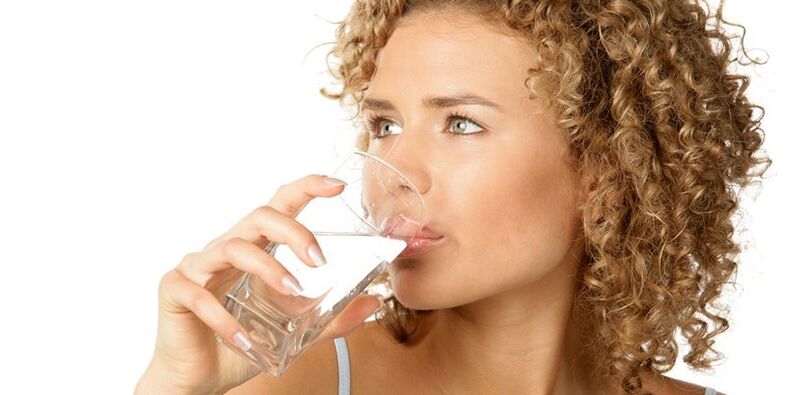 In a drinking diet, you should consume 1. 5 liters of purified water, in addition to other liquids