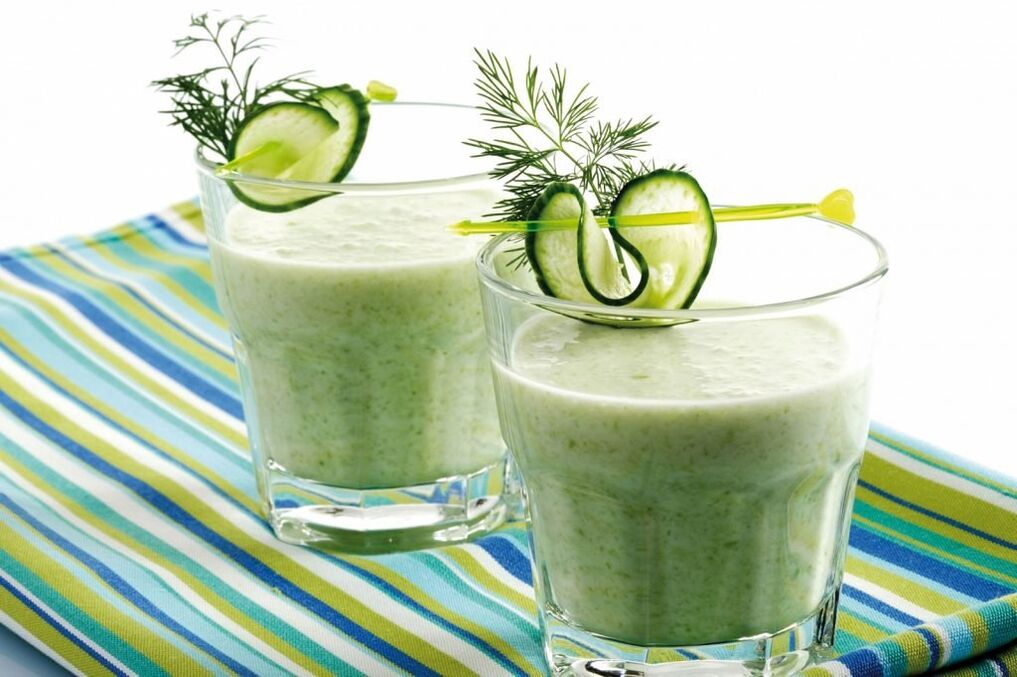 Kefir and cucumber smoothie for weight loss